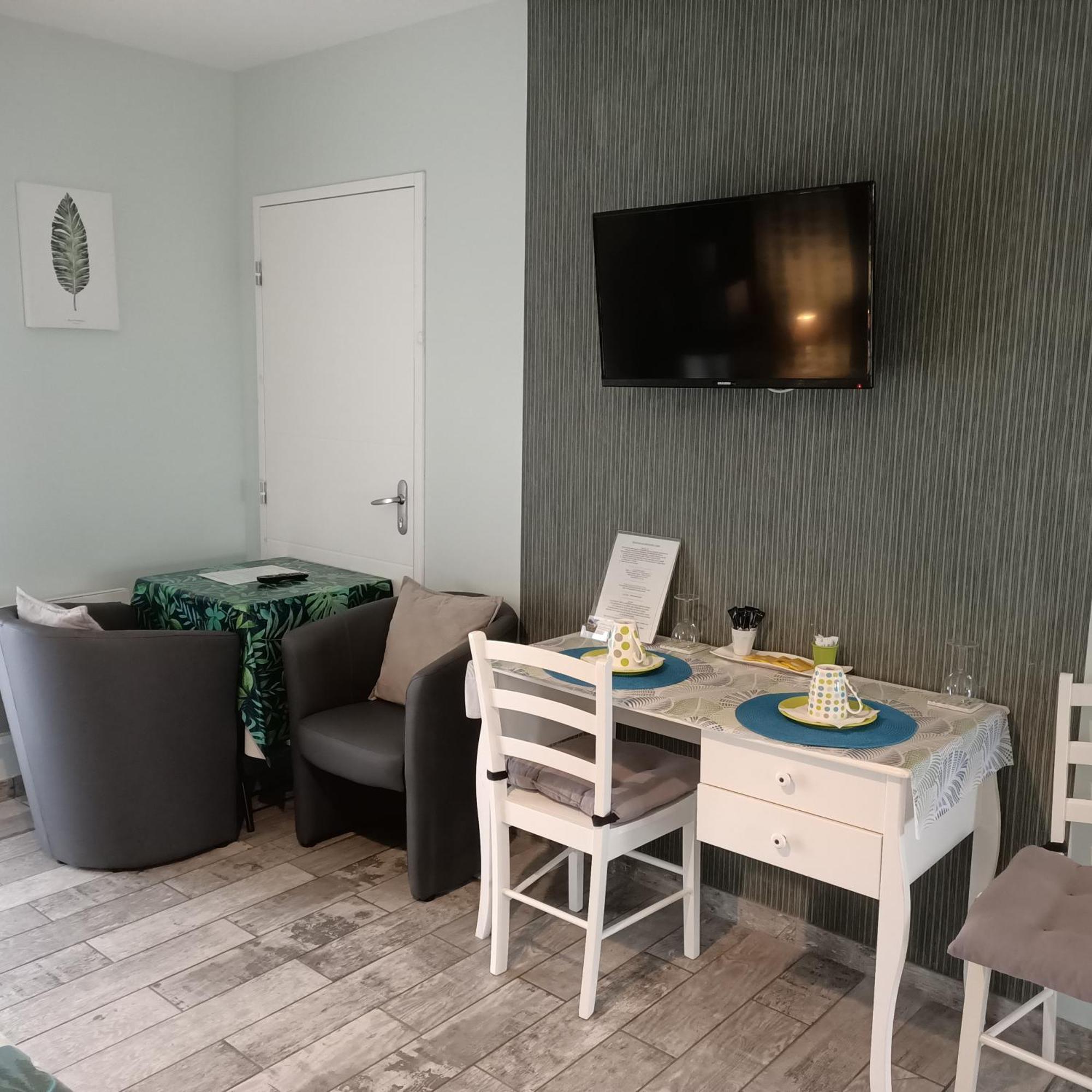 Le Balcon Des Cimes Apartment Adast Exterior photo