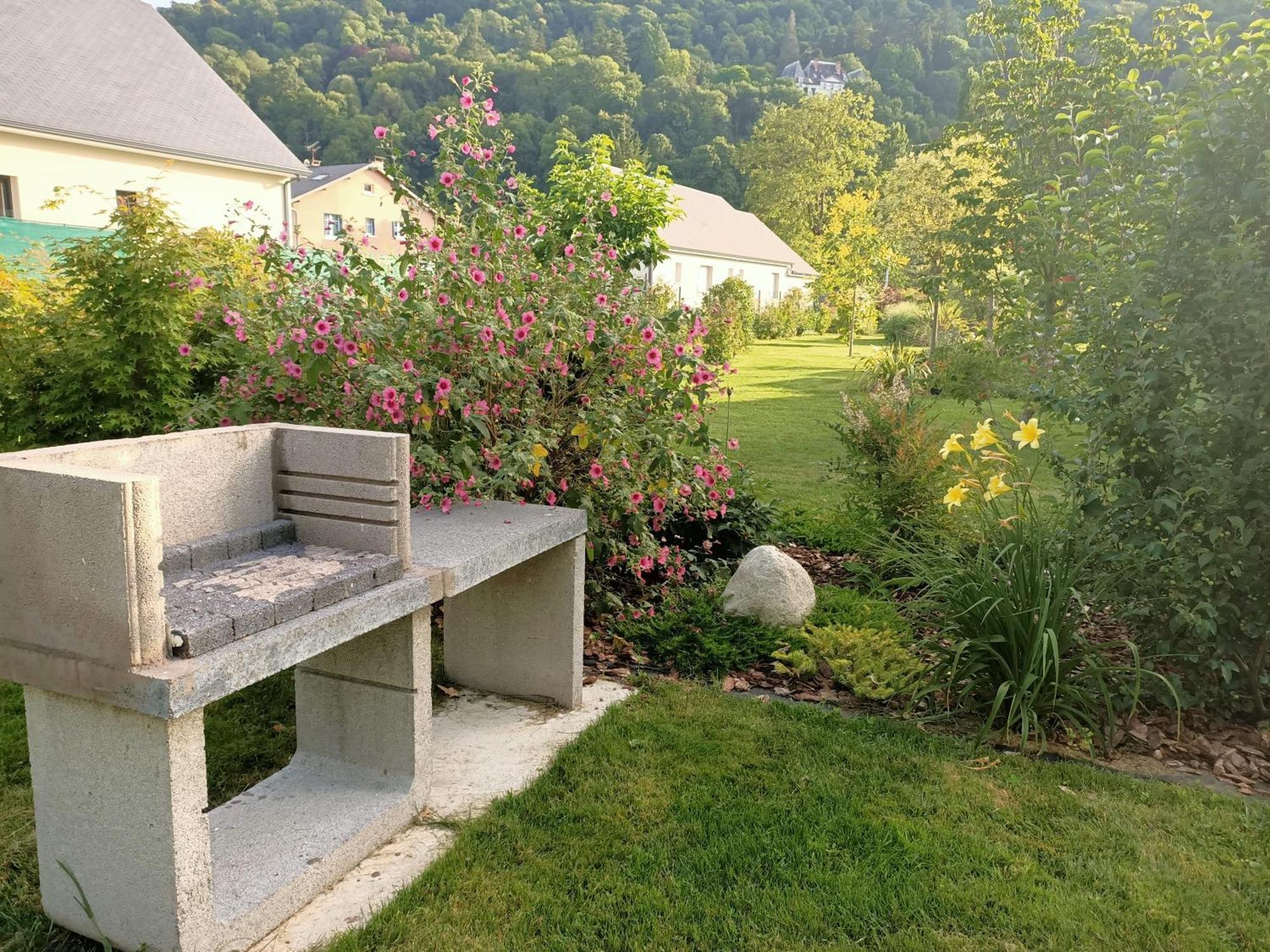 Le Balcon Des Cimes Apartment Adast Exterior photo